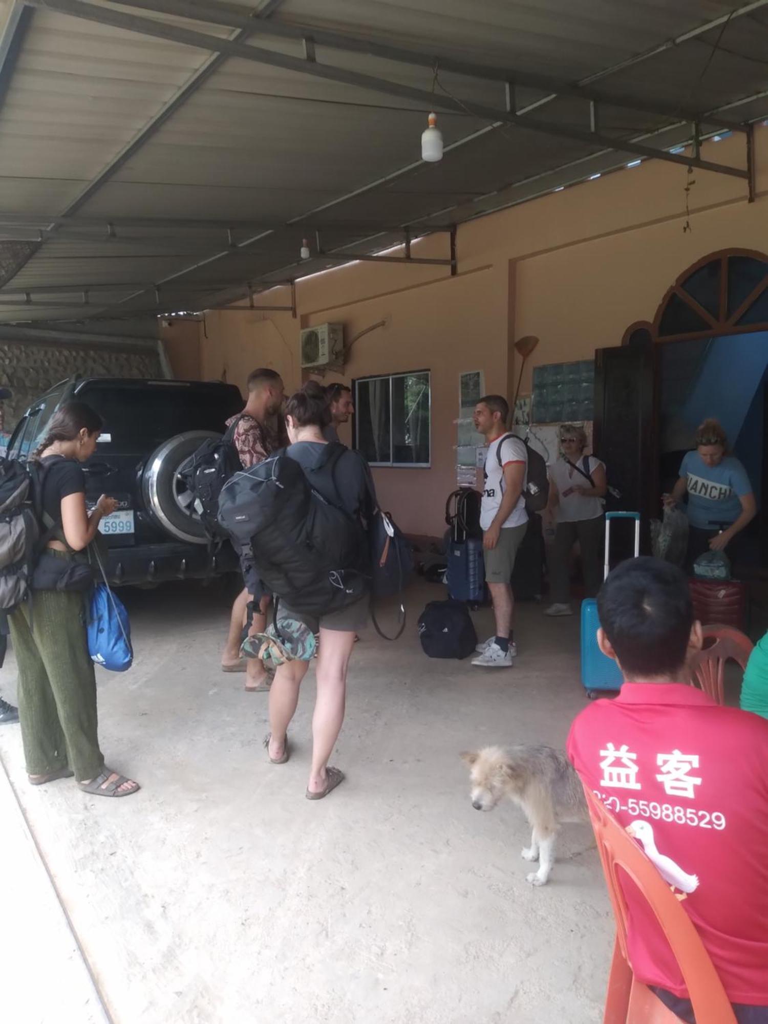 Lamorn Guesthouse Nong Khiaw Екстер'єр фото