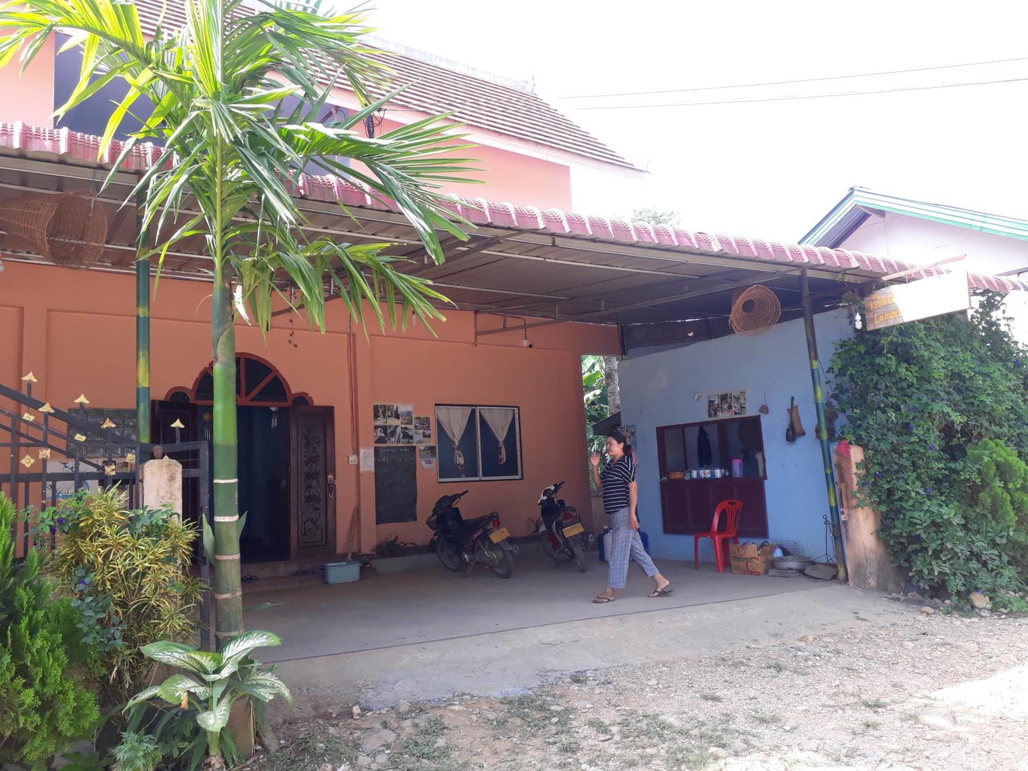 Lamorn Guesthouse Nong Khiaw Номер фото